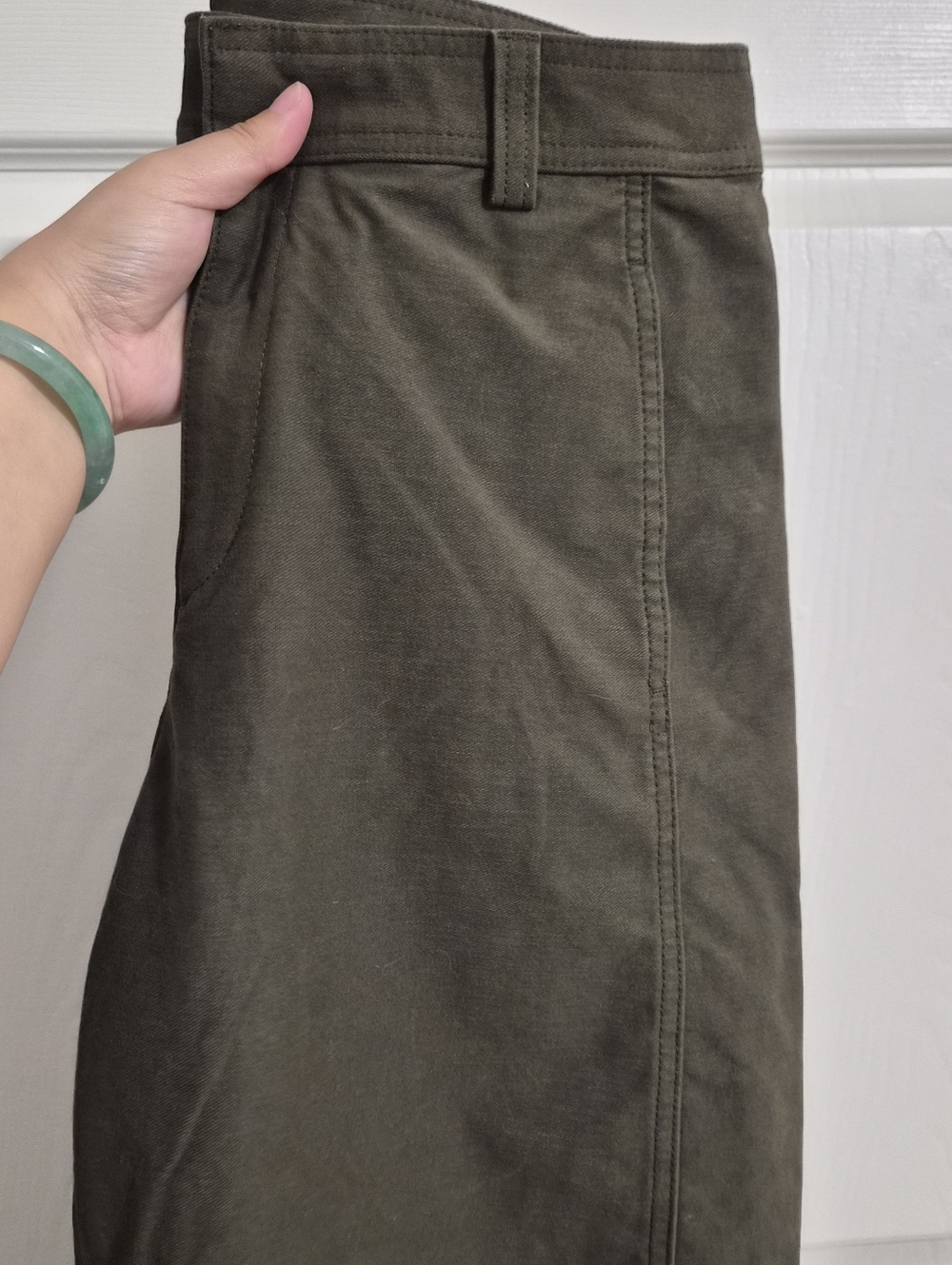 uniqlo jersey barrel pants in khaki green - Picture 4 of 5